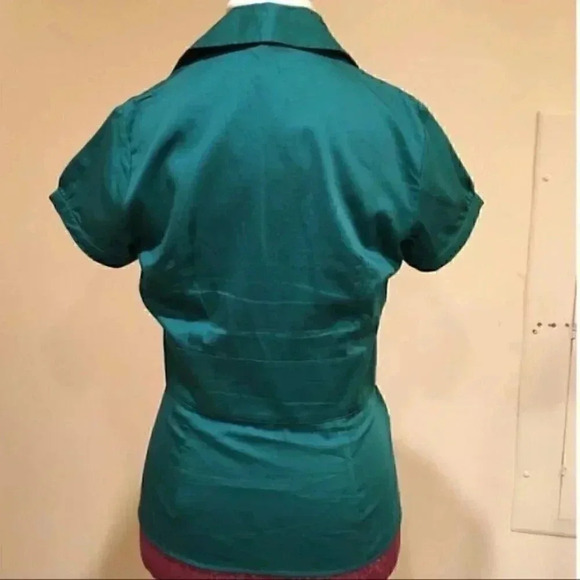 Ann Taylor Loft Outlet Green Button Down Top Sz 4 - Picture 4 of 5
